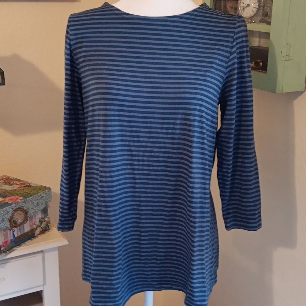 Heartstring Striped Tunic Top. Athleisure.  Outdoor.